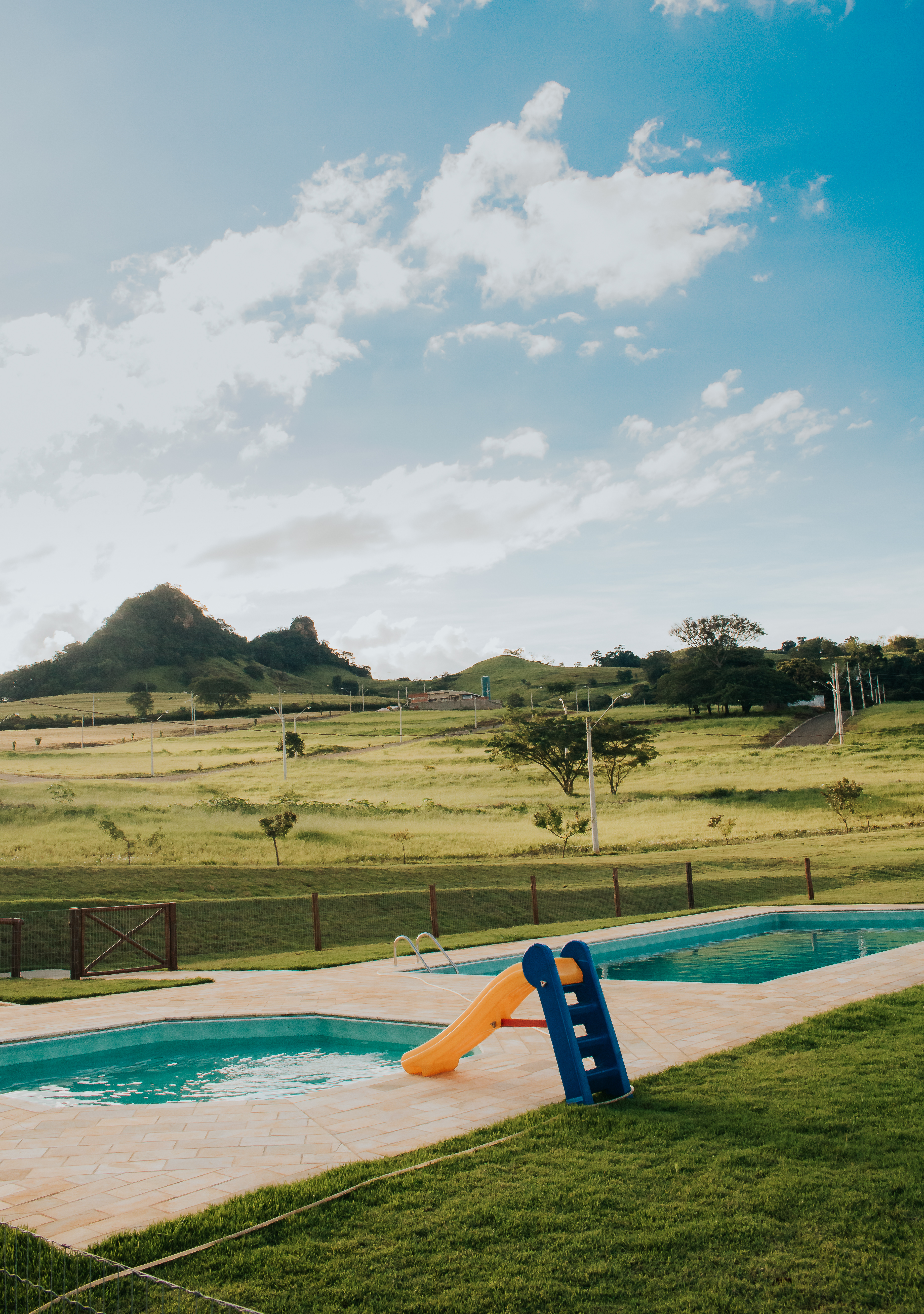 Área de lazer integrada à paisagem